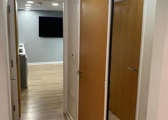 Apartamento Modern 1-bed Flat With Balcony Bradford (West Yorkshire)