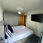 Appartement Modern 1-bed Flat With Balcony Bradford (West Yorkshire)